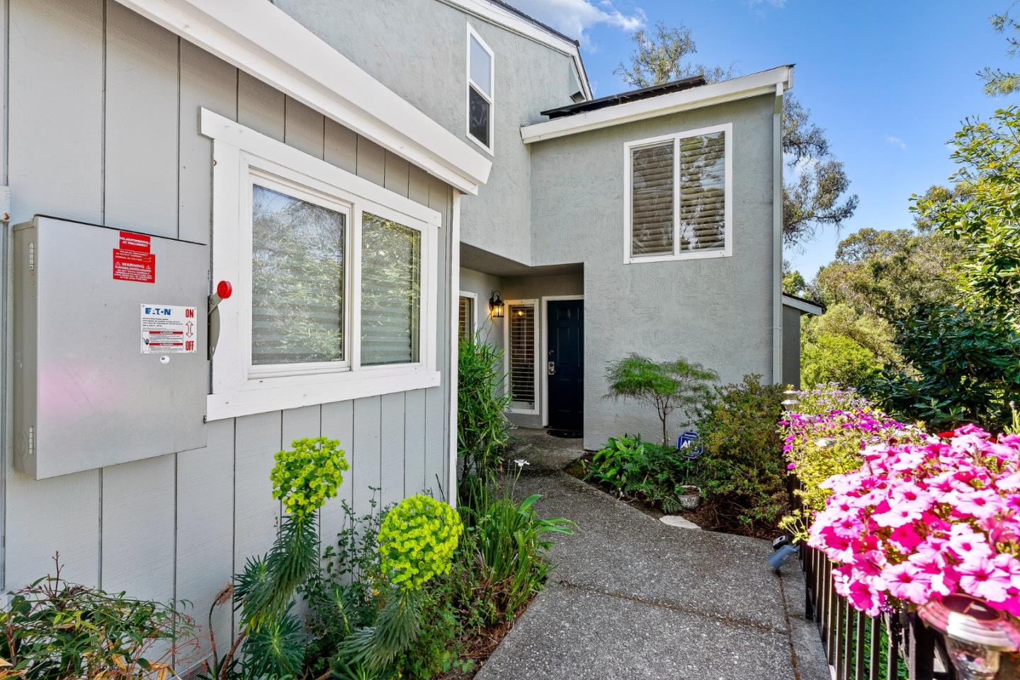Detail Gallery Image 15 of 54 For 1881 Chantilly Ln, Hayward,  CA 94541 - 3 Beds | 2/1 Baths