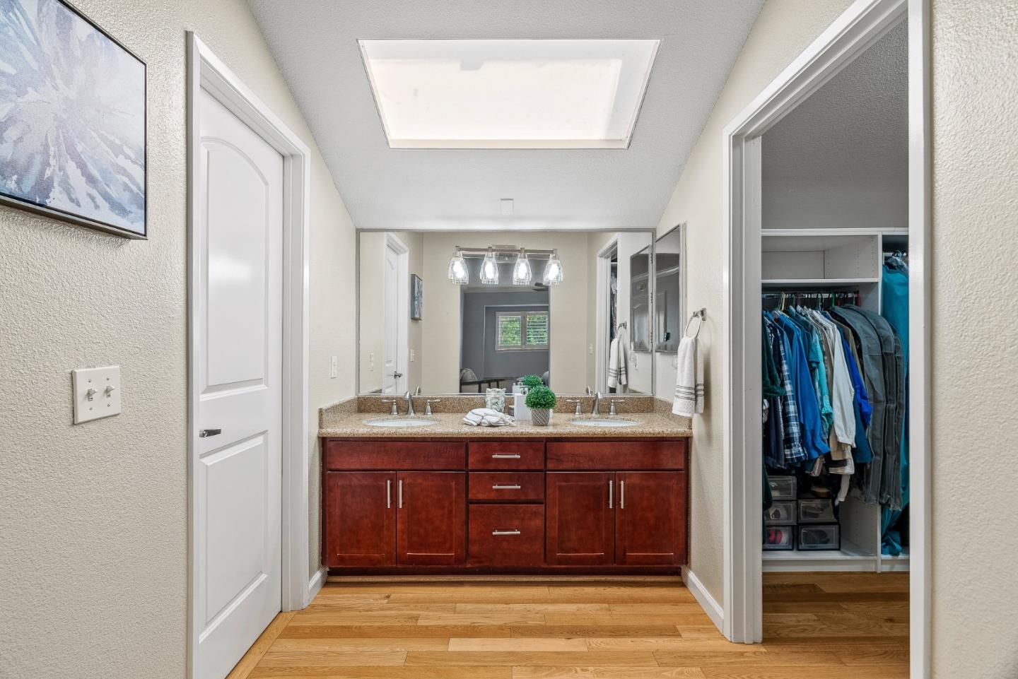 Detail Gallery Image 25 of 54 For 1881 Chantilly Ln, Hayward,  CA 94541 - 3 Beds | 2/1 Baths
