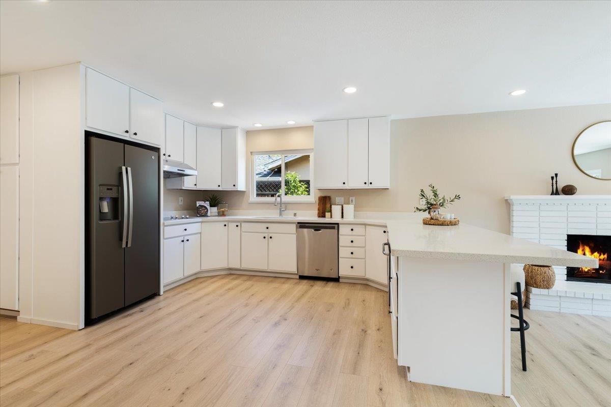 Detail Gallery Image 11 of 31 For 6434 Menlo Dr, San Jose,  CA 95120 - 3 Beds | 2 Baths