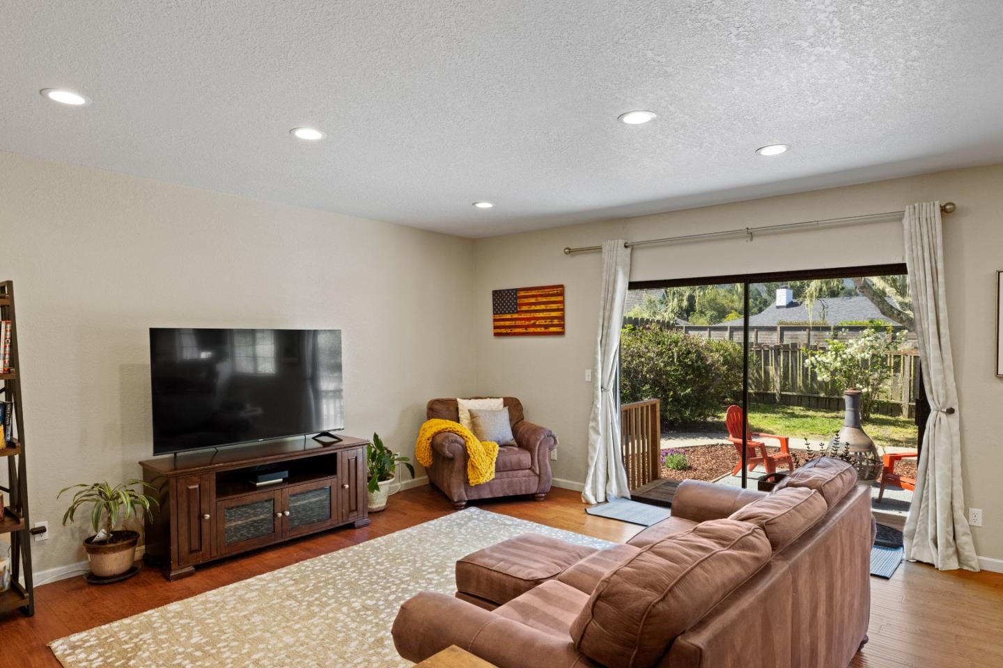 Detail Gallery Image 12 of 32 For 7 Antelope Ln, Monterey,  CA 93940 - 4 Beds | 2/1 Baths