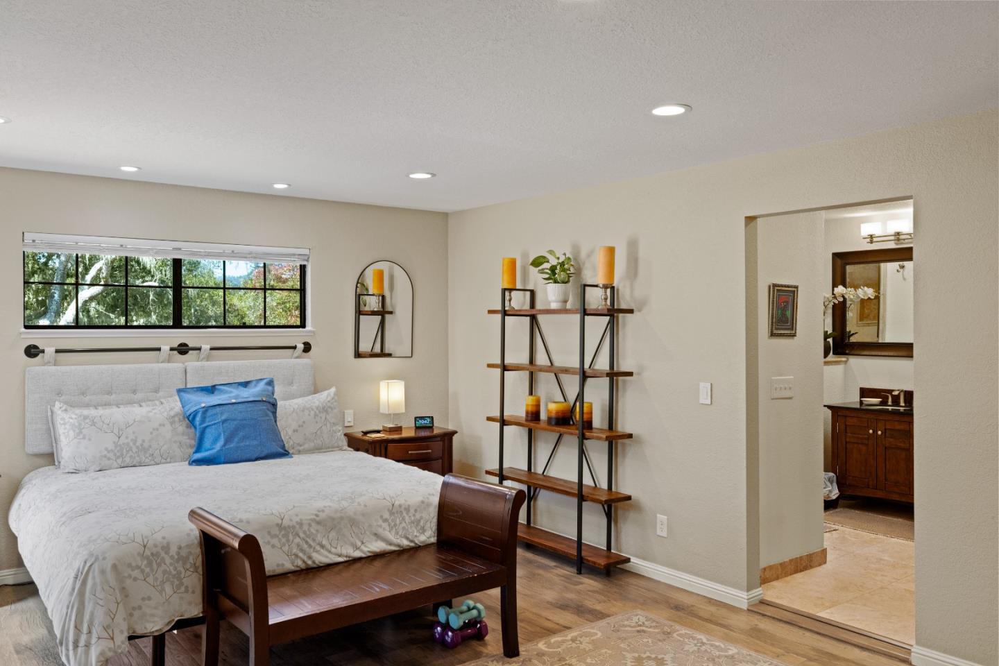 Detail Gallery Image 15 of 32 For 7 Antelope Ln, Monterey,  CA 93940 - 4 Beds | 2/1 Baths
