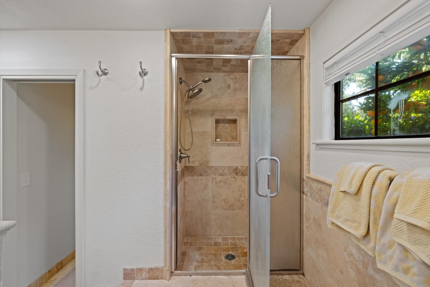 Detail Gallery Image 19 of 32 For 7 Antelope Ln, Monterey,  CA 93940 - 4 Beds | 2/1 Baths