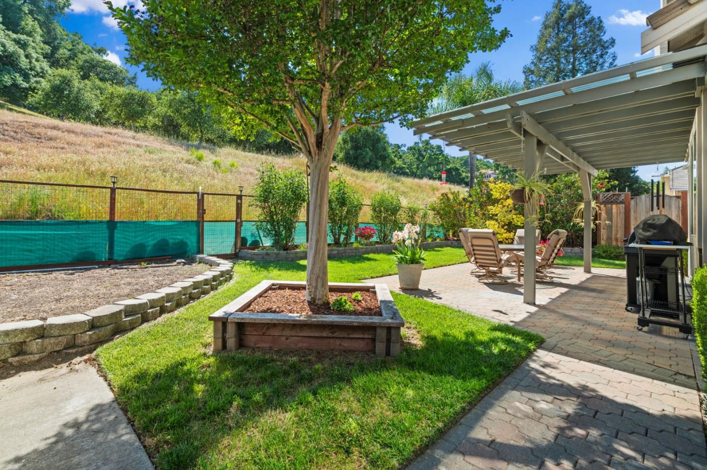 Detail Gallery Image 44 of 52 For 1656 Valley Oaks Dr, Gilroy,  CA 95020 - 5 Beds | 3 Baths