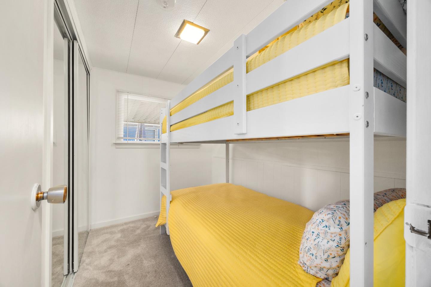 Detail Gallery Image 11 of 33 For 740 30th Ave #74,  Santa Cruz,  CA 95062 - 2 Beds | 1 Baths