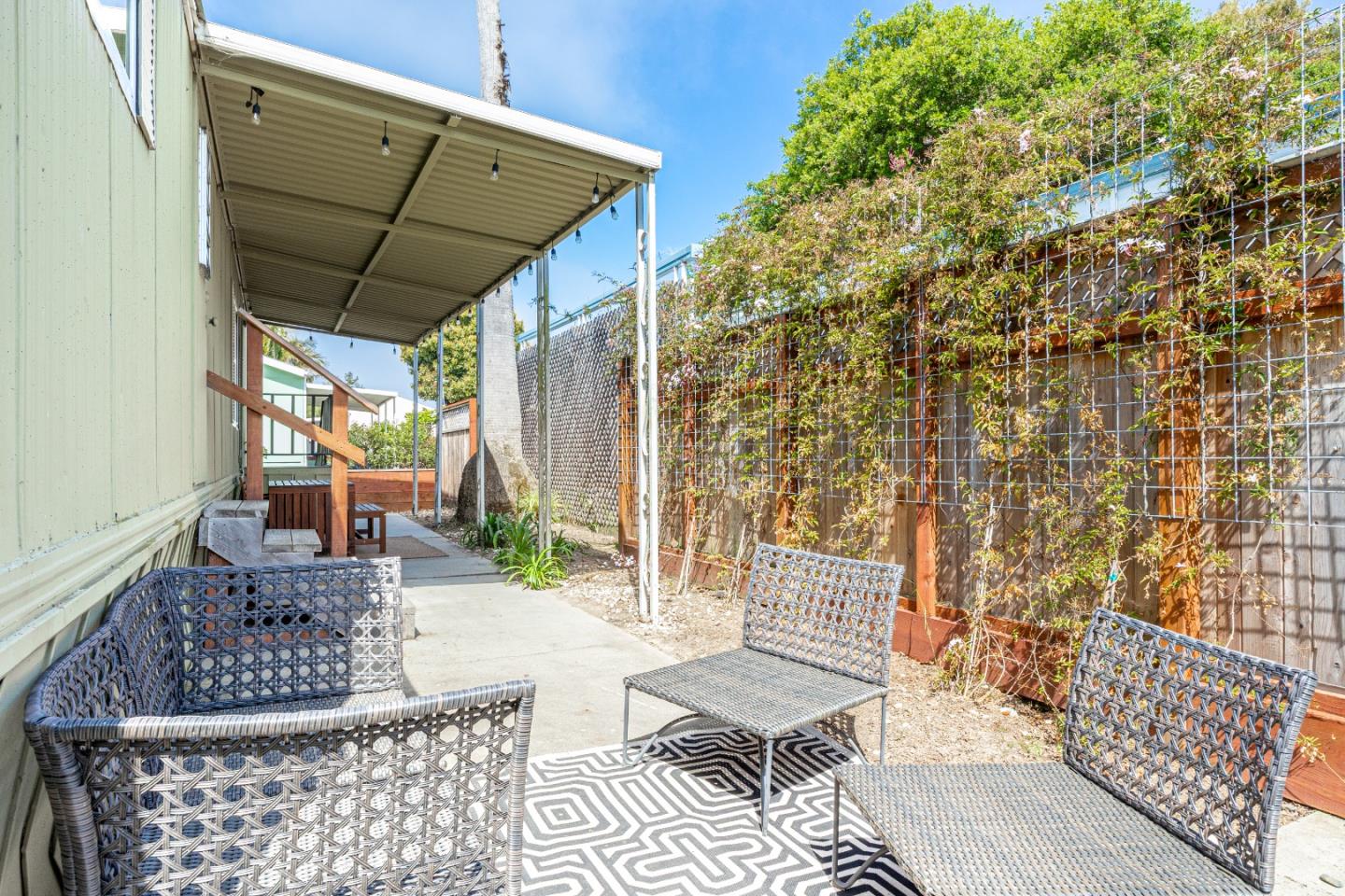 Detail Gallery Image 20 of 33 For 740 30th Ave #74,  Santa Cruz,  CA 95062 - 2 Beds | 1 Baths