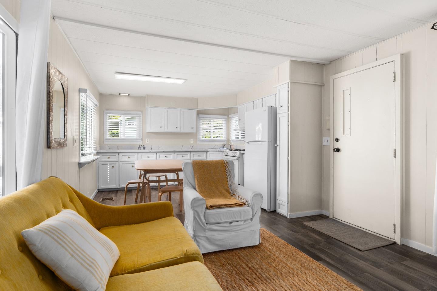 Detail Gallery Image 4 of 33 For 740 30th Ave #74,  Santa Cruz,  CA 95062 - 2 Beds | 1 Baths
