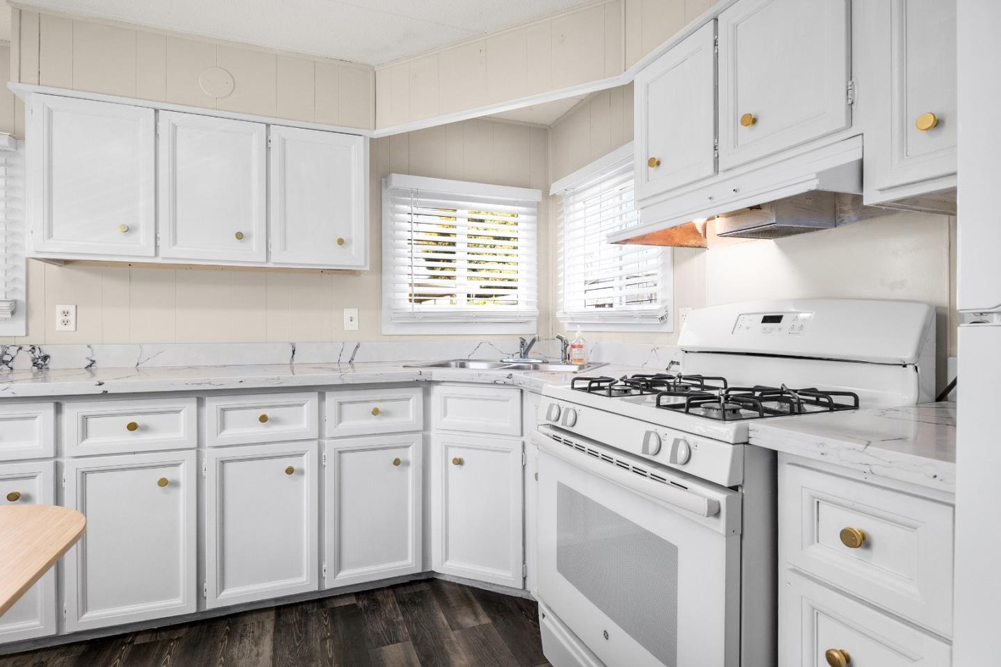 Detail Gallery Image 6 of 33 For 740 30th Ave #74,  Santa Cruz,  CA 95062 - 2 Beds | 1 Baths