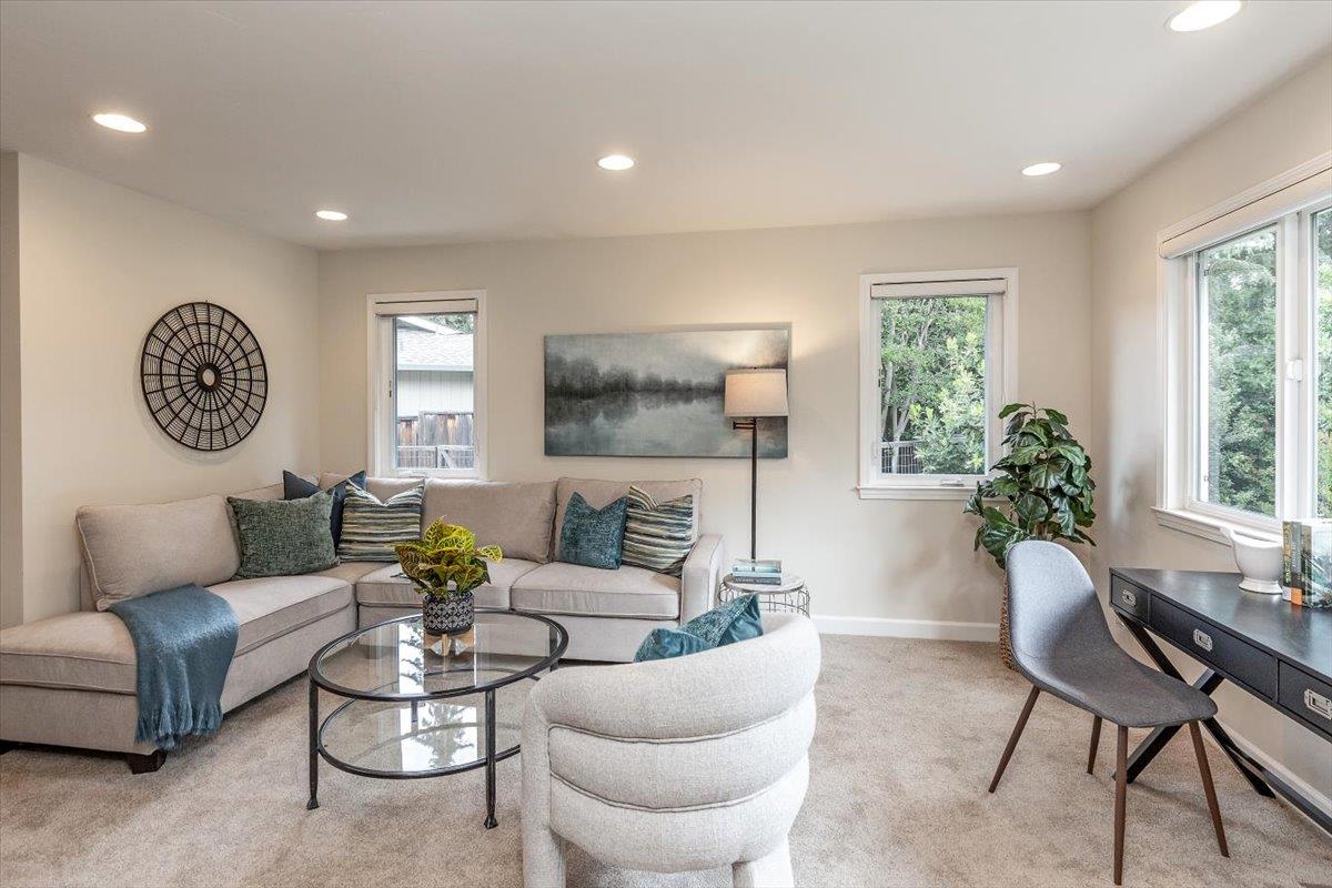 Detail Gallery Image 12 of 40 For 955 Hayman Pl, Los Altos,  CA 94024 - 4 Beds | 2/1 Baths