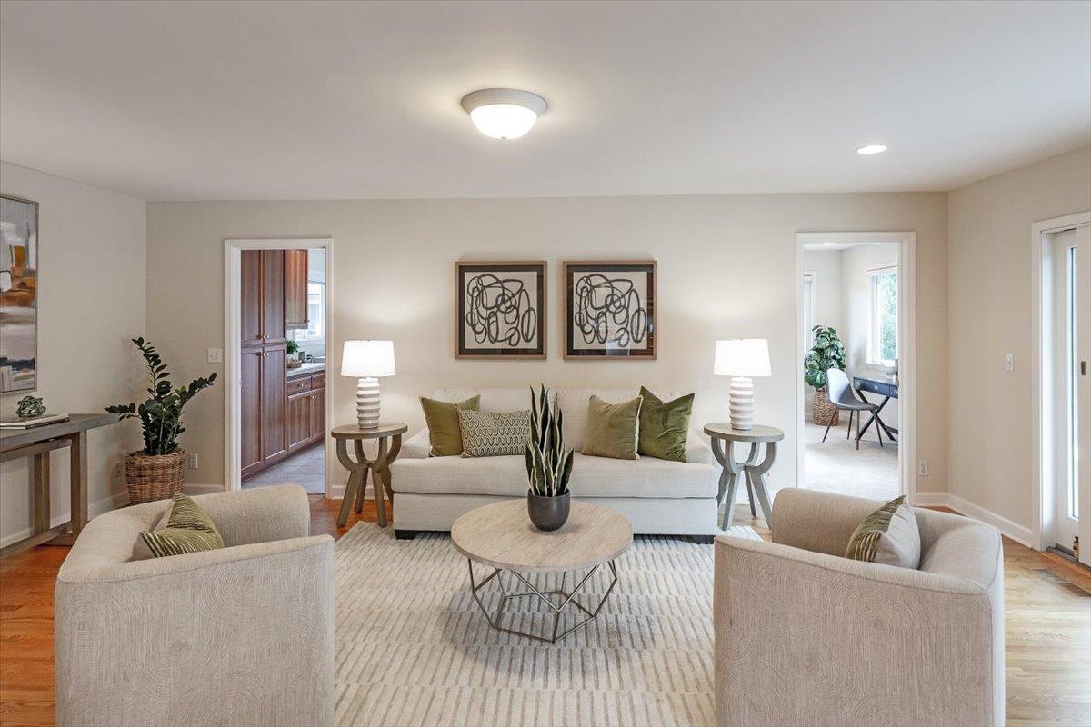Detail Gallery Image 14 of 40 For 955 Hayman Pl, Los Altos,  CA 94024 - 4 Beds | 2/1 Baths