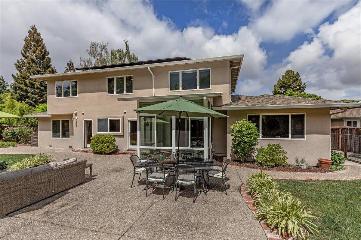 Detail Gallery Image 30 of 40 For 955 Hayman Pl, Los Altos,  CA 94024 - 4 Beds | 2/1 Baths