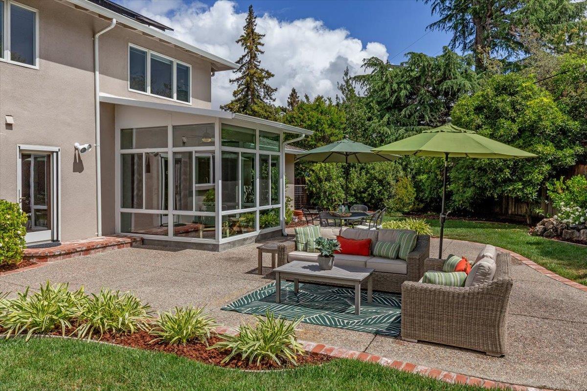 Detail Gallery Image 33 of 40 For 955 Hayman Pl, Los Altos,  CA 94024 - 4 Beds | 2/1 Baths