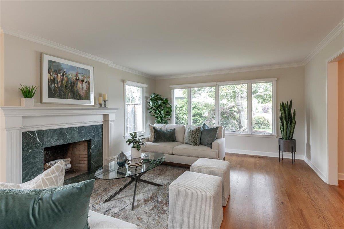 Detail Gallery Image 4 of 40 For 955 Hayman Pl, Los Altos,  CA 94024 - 4 Beds | 2/1 Baths