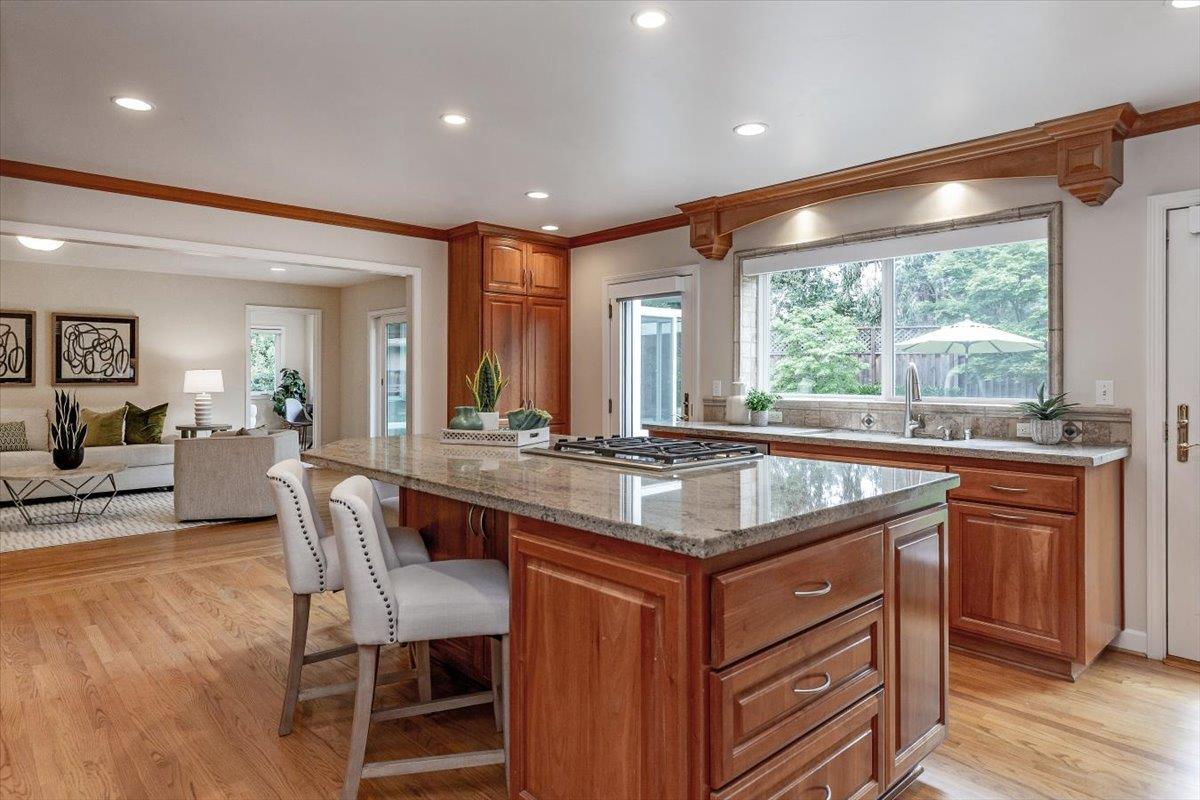 Detail Gallery Image 8 of 40 For 955 Hayman Pl, Los Altos,  CA 94024 - 4 Beds | 2/1 Baths