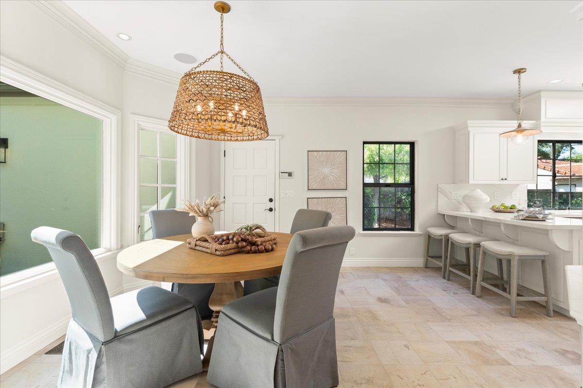 Detail Gallery Image 19 of 58 For 73 Mariposa Ave, Los Gatos,  CA 95030 - 5 Beds | 3 Baths