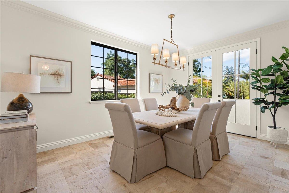 Detail Gallery Image 27 of 58 For 73 Mariposa Ave, Los Gatos,  CA 95030 - 5 Beds | 3 Baths