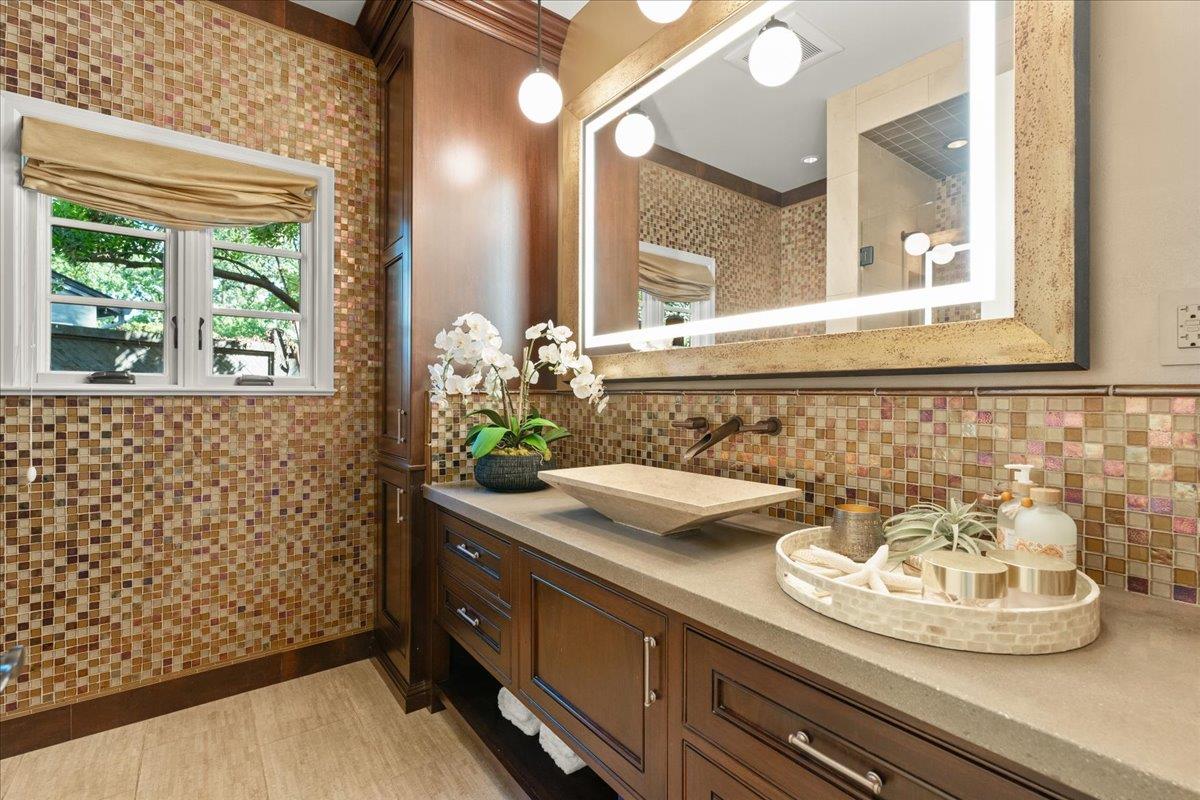 Detail Gallery Image 30 of 58 For 73 Mariposa Ave, Los Gatos,  CA 95030 - 5 Beds | 3 Baths