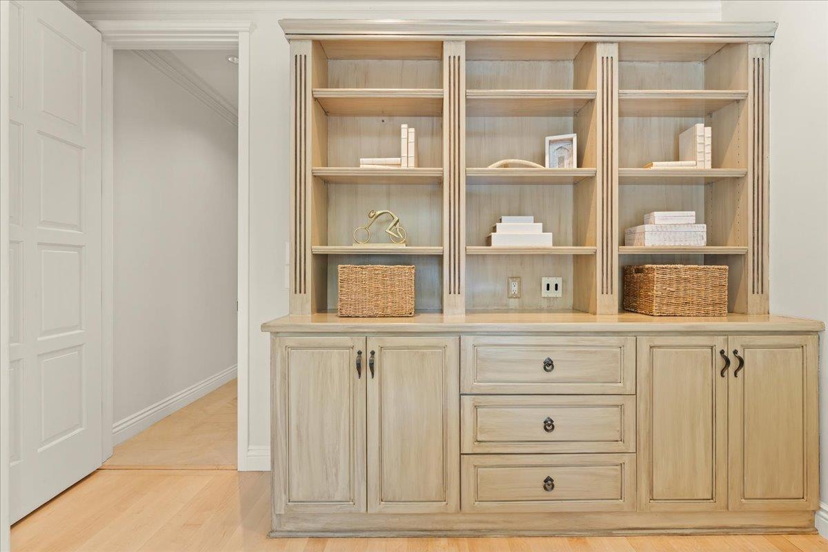 Detail Gallery Image 34 of 58 For 73 Mariposa Ave, Los Gatos,  CA 95030 - 5 Beds | 3 Baths