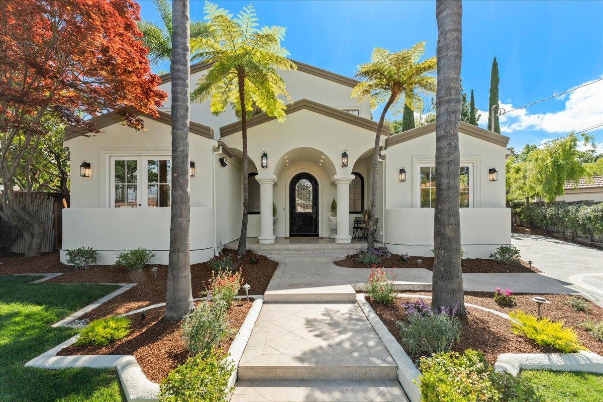 Detail Gallery Image 4 of 58 For 73 Mariposa Ave, Los Gatos,  CA 95030 - 5 Beds | 3 Baths