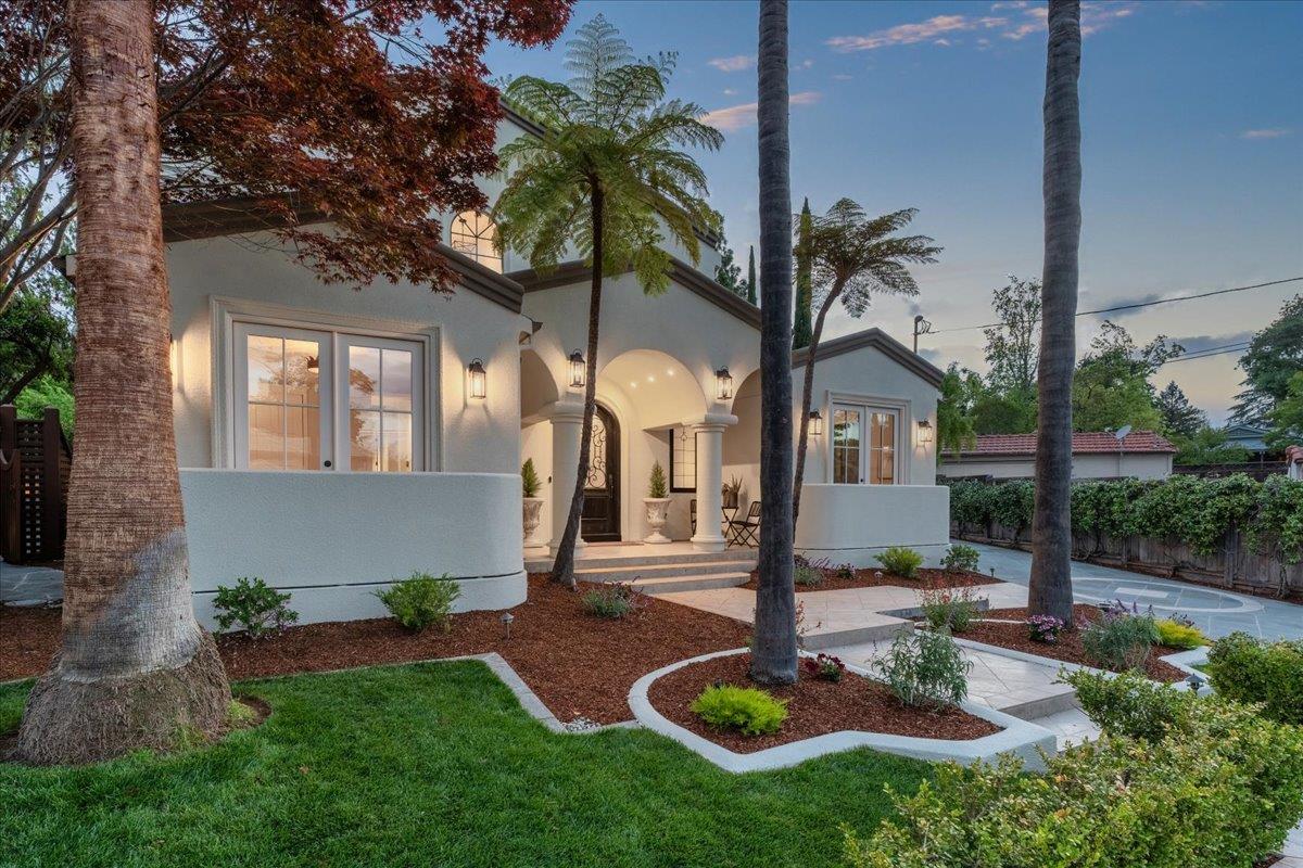 Detail Gallery Image 5 of 58 For 73 Mariposa Ave, Los Gatos,  CA 95030 - 5 Beds | 3 Baths