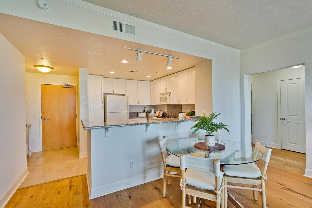 Detail Gallery Image 11 of 51 For 20488 Stevens Creek Blvd #1413,  Cupertino,  CA 95014 - 2 Beds | 2 Baths