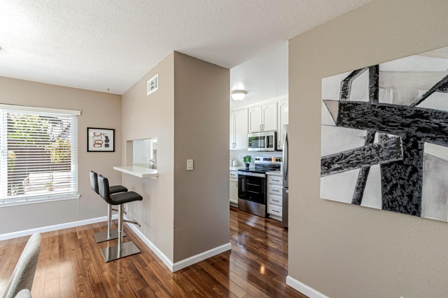 Detail Gallery Image 15 of 41 For 720 Glenburry Way, San Jose,  CA 95123 - 3 Beds | 2 Baths