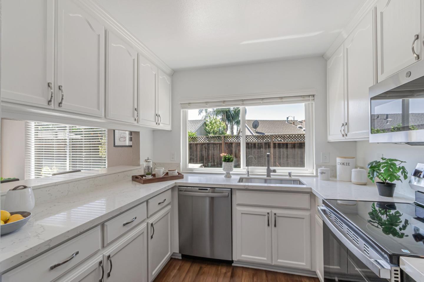 Detail Gallery Image 17 of 41 For 720 Glenburry Way, San Jose,  CA 95123 - 3 Beds | 2 Baths