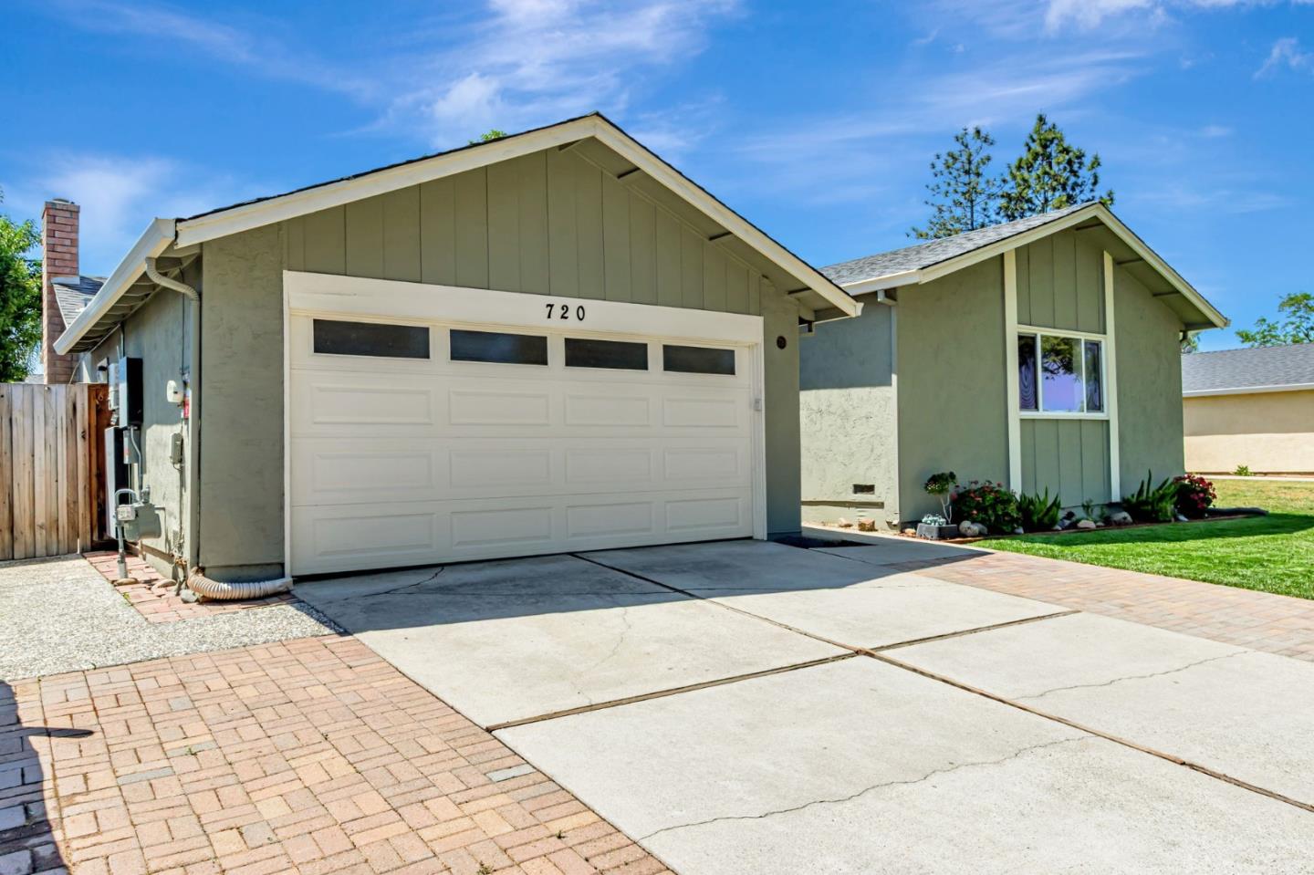 Detail Gallery Image 2 of 41 For 720 Glenburry Way, San Jose,  CA 95123 - 3 Beds | 2 Baths