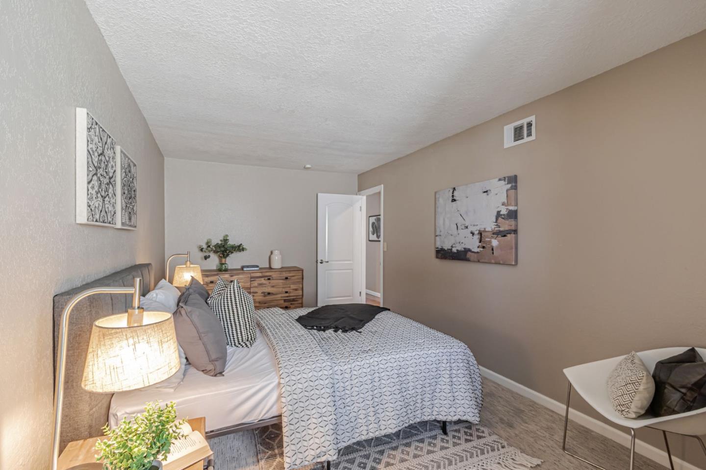 Detail Gallery Image 30 of 41 For 720 Glenburry Way, San Jose,  CA 95123 - 3 Beds | 2 Baths