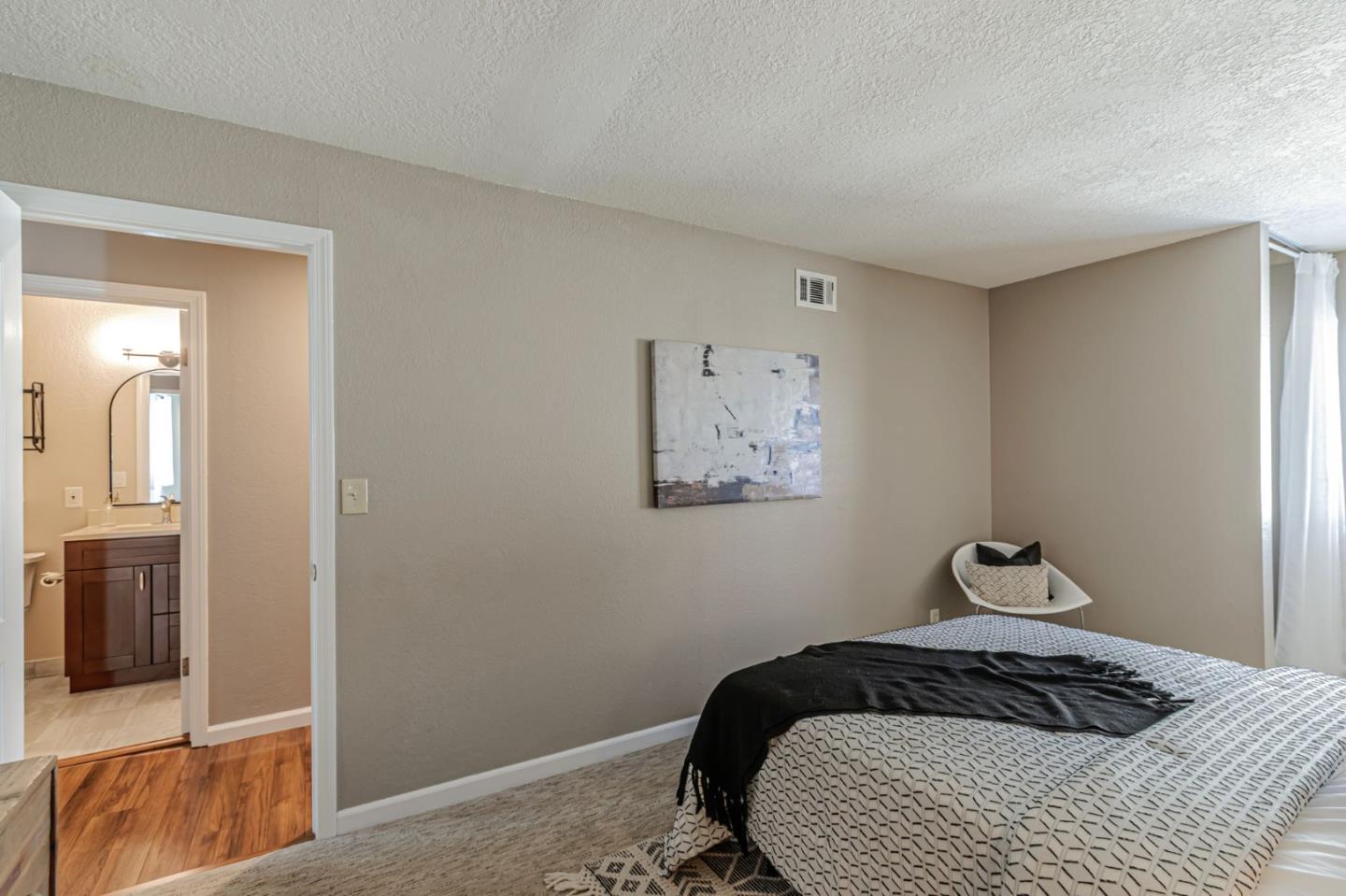 Detail Gallery Image 31 of 41 For 720 Glenburry Way, San Jose,  CA 95123 - 3 Beds | 2 Baths