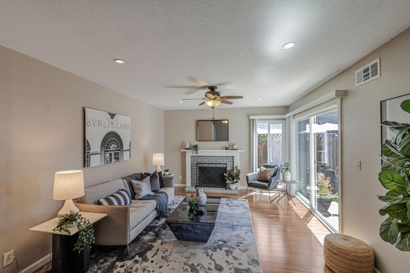 Detail Gallery Image 6 of 41 For 720 Glenburry Way, San Jose,  CA 95123 - 3 Beds | 2 Baths
