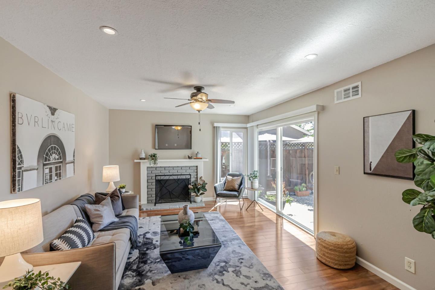 Detail Gallery Image 7 of 41 For 720 Glenburry Way, San Jose,  CA 95123 - 3 Beds | 2 Baths