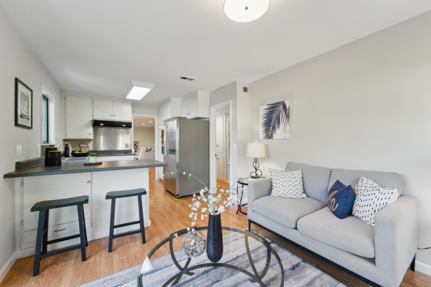 Detail Gallery Image 13 of 34 For 414 Queens Ct, Campbell,  CA 95008 - 4 Beds | 2 Baths