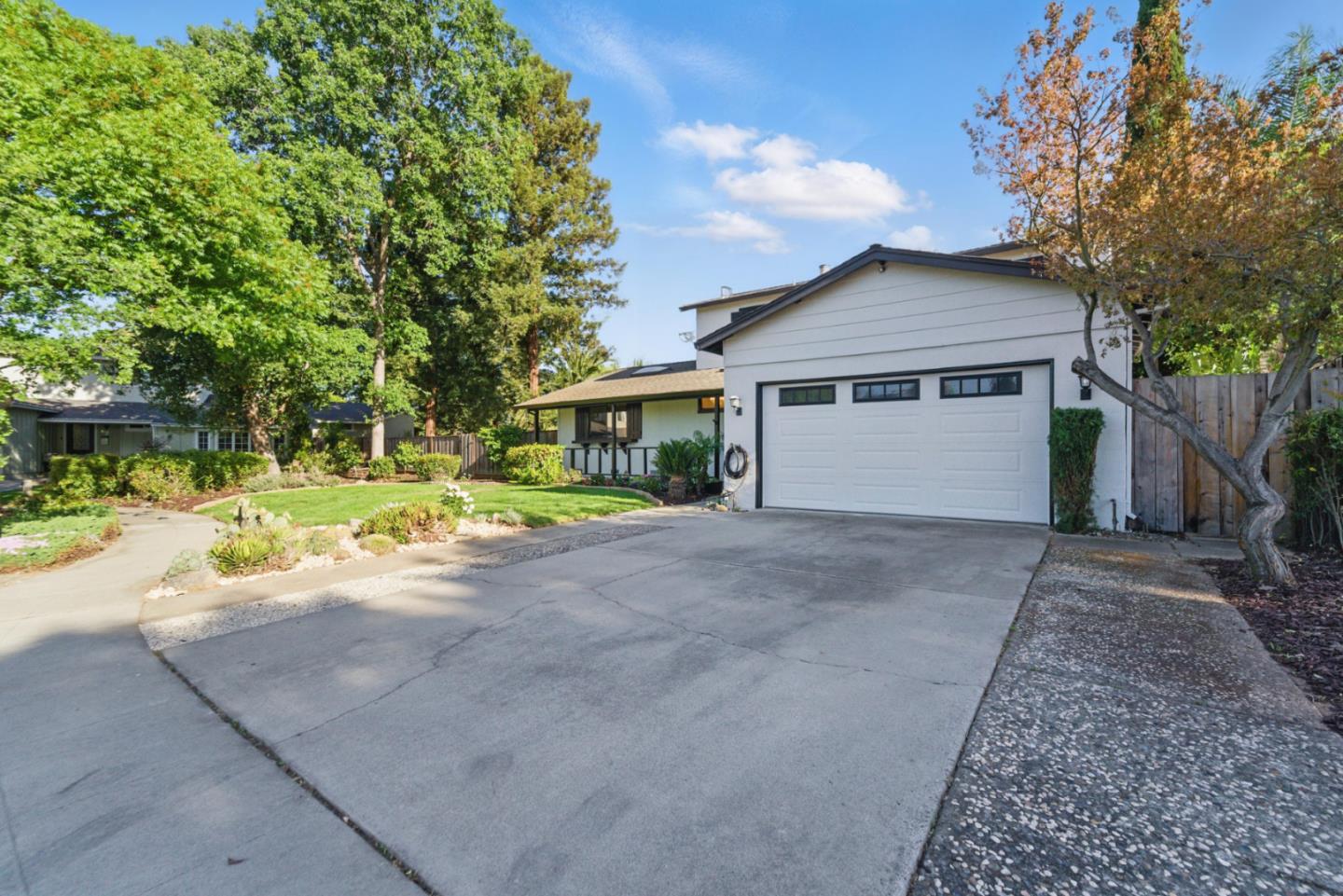 Detail Gallery Image 31 of 34 For 414 Queens Ct, Campbell,  CA 95008 - 4 Beds | 2 Baths