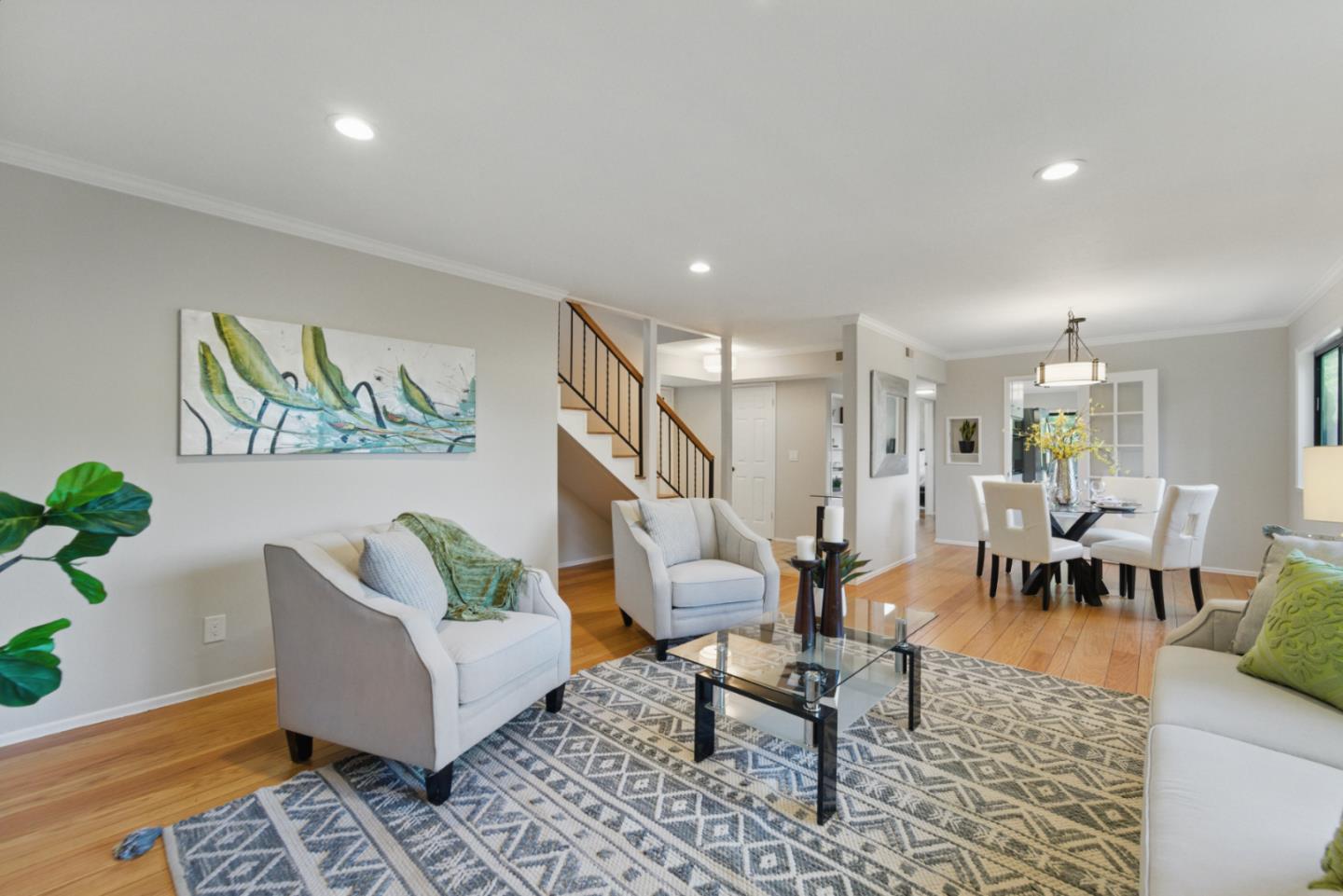 Detail Gallery Image 4 of 34 For 414 Queens Ct, Campbell,  CA 95008 - 4 Beds | 2 Baths