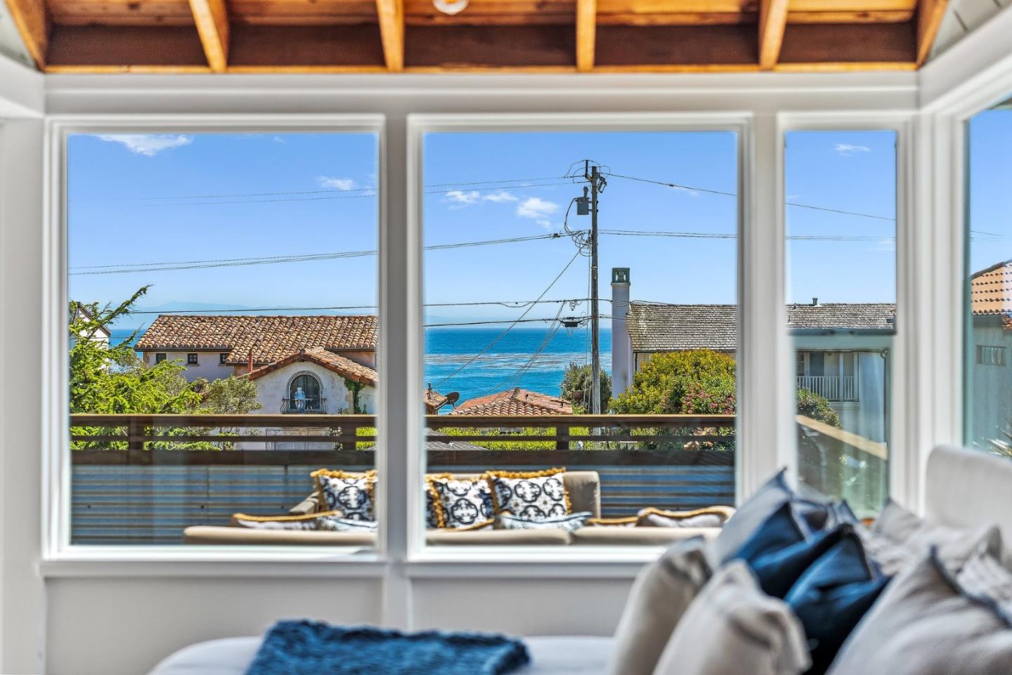 Detail Gallery Image 28 of 59 For 22956 E Cliff Dr, Santa Cruz,  CA 95062 - 4 Beds | 4 Baths