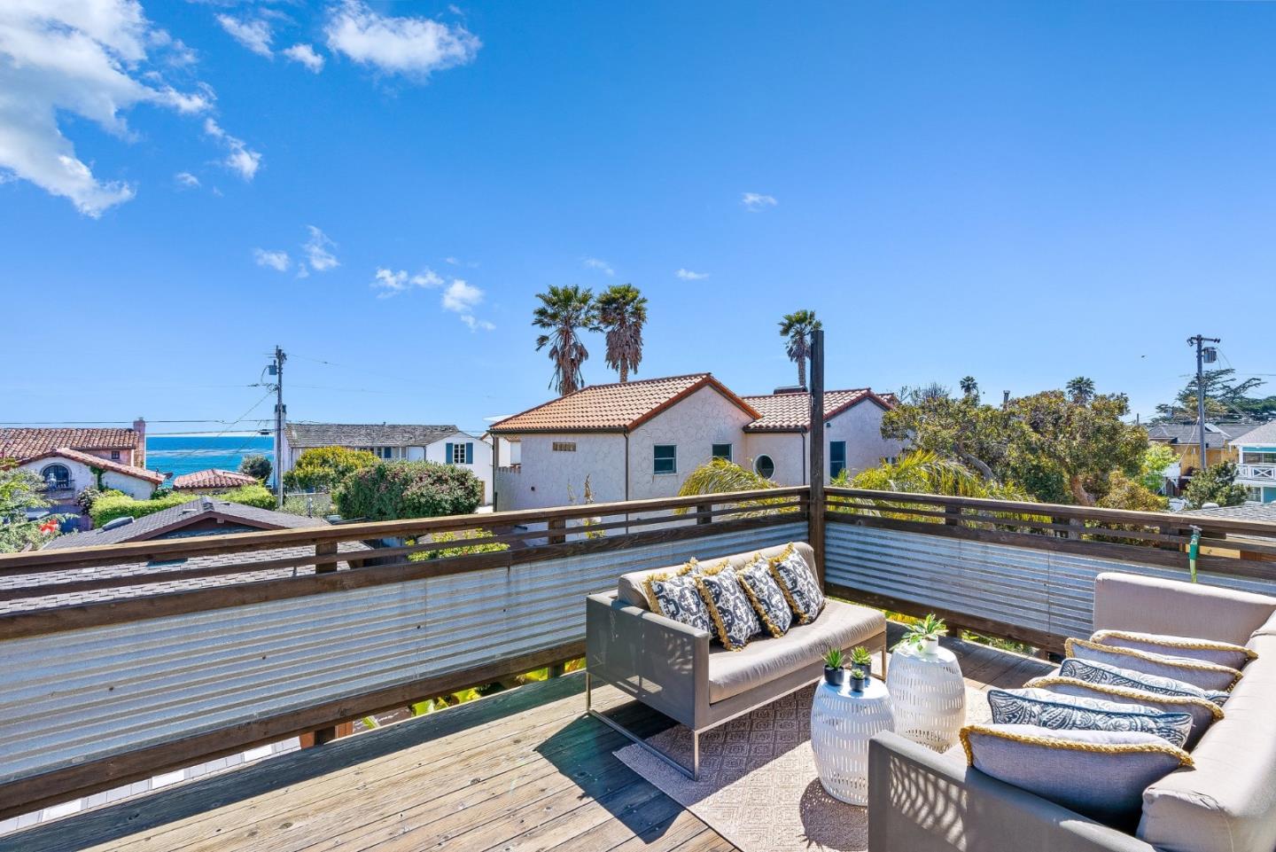 Detail Gallery Image 32 of 59 For 22956 E Cliff Dr, Santa Cruz,  CA 95062 - 4 Beds | 4 Baths