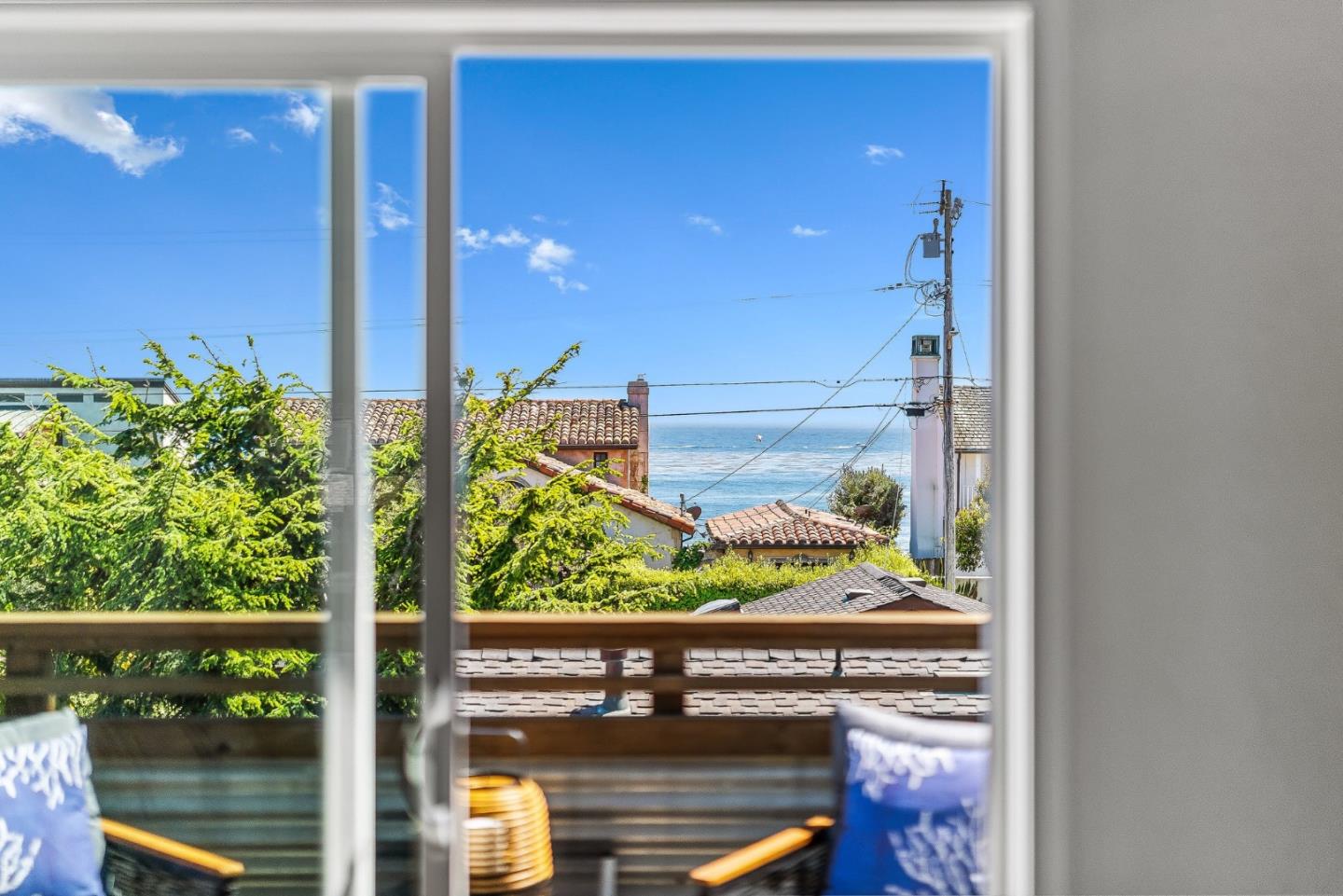 Detail Gallery Image 37 of 59 For 22956 E Cliff Dr, Santa Cruz,  CA 95062 - 4 Beds | 4 Baths