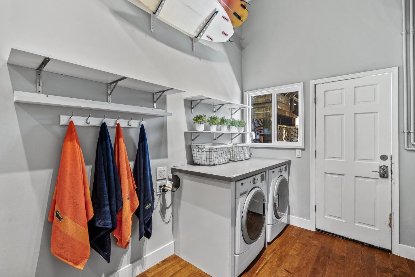 Detail Gallery Image 45 of 59 For 22956 E Cliff Dr, Santa Cruz,  CA 95062 - 4 Beds | 4 Baths
