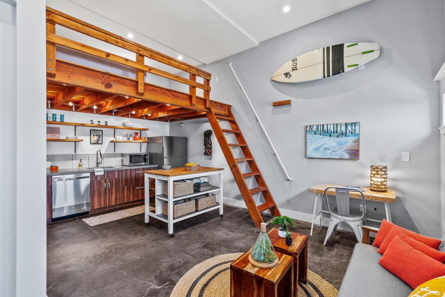 Detail Gallery Image 46 of 59 For 22956 E Cliff Dr, Santa Cruz,  CA 95062 - 4 Beds | 4 Baths