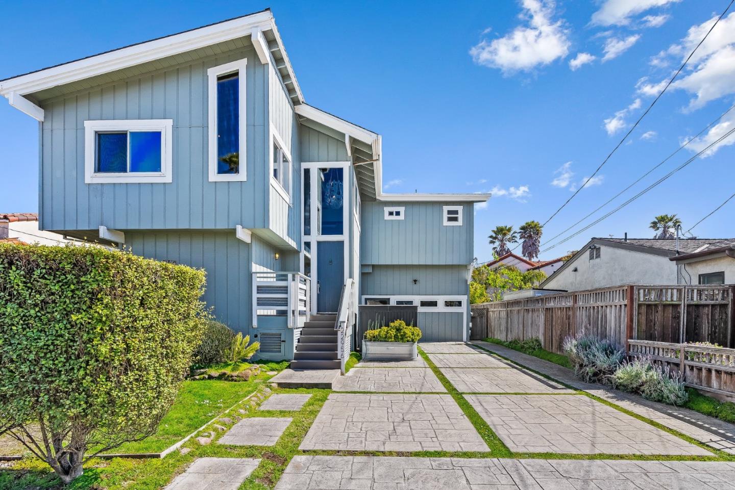 Detail Gallery Image 5 of 59 For 22956 E Cliff Dr, Santa Cruz,  CA 95062 - 4 Beds | 4 Baths