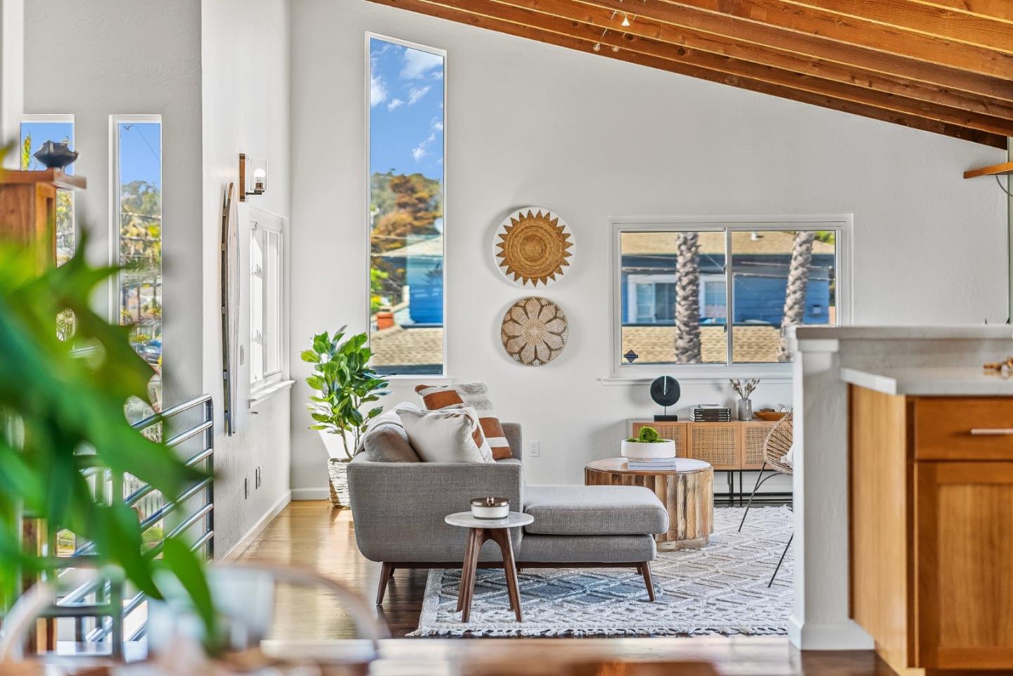 Detail Gallery Image 7 of 59 For 22956 E Cliff Dr, Santa Cruz,  CA 95062 - 4 Beds | 4 Baths