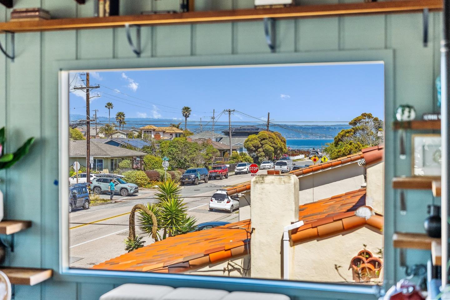 Detail Gallery Image 9 of 59 For 22956 E Cliff Dr, Santa Cruz,  CA 95062 - 4 Beds | 4 Baths