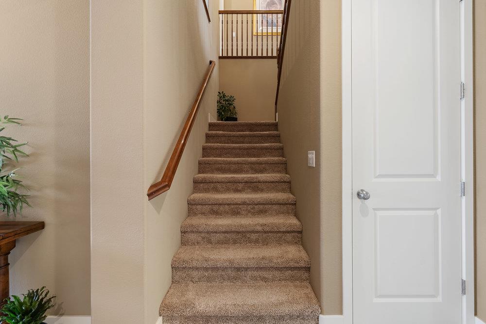 Detail Gallery Image 12 of 77 For 1515 Sunflower Dr, Hollister,  CA 95023 - 4 Beds | 3 Baths