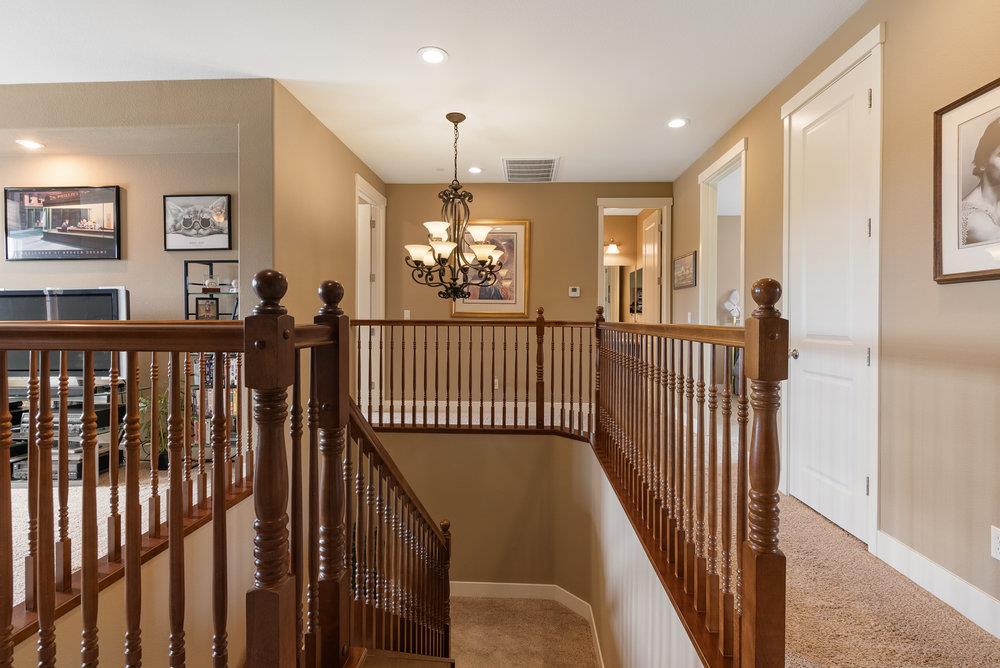 Detail Gallery Image 18 of 77 For 1515 Sunflower Dr, Hollister,  CA 95023 - 4 Beds | 3 Baths