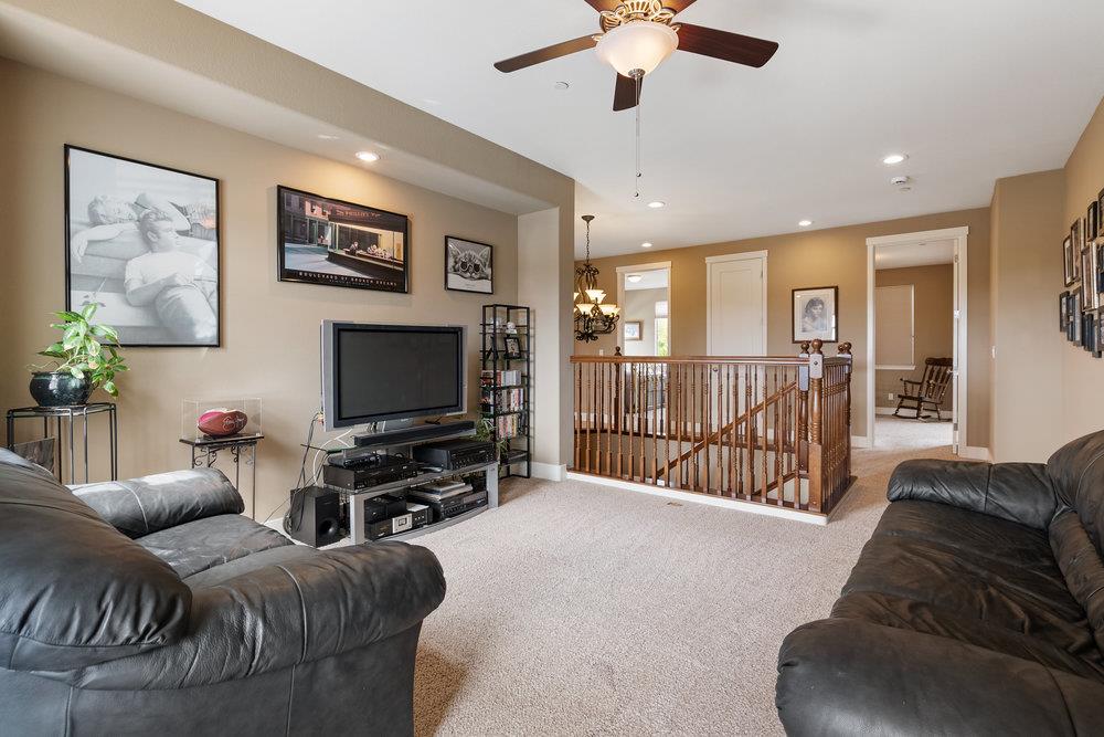 Detail Gallery Image 23 of 77 For 1515 Sunflower Dr, Hollister,  CA 95023 - 4 Beds | 3 Baths