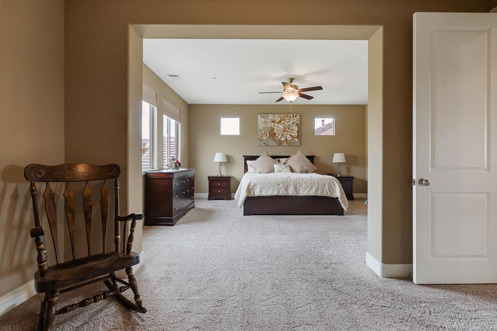 Detail Gallery Image 25 of 77 For 1515 Sunflower Dr, Hollister,  CA 95023 - 4 Beds | 3 Baths