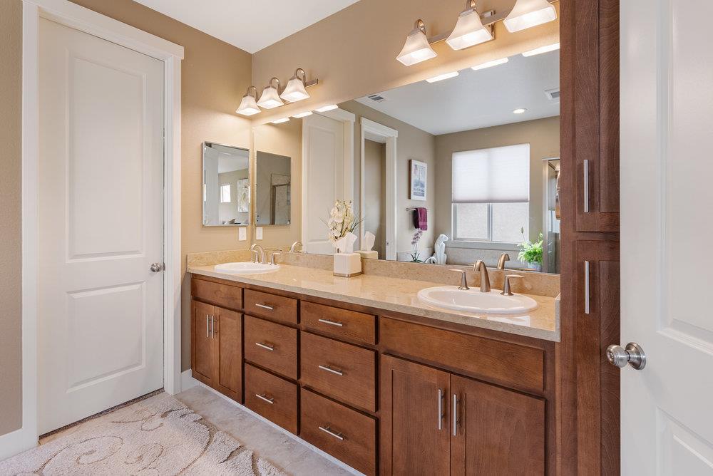 Detail Gallery Image 31 of 77 For 1515 Sunflower Dr, Hollister,  CA 95023 - 4 Beds | 3 Baths