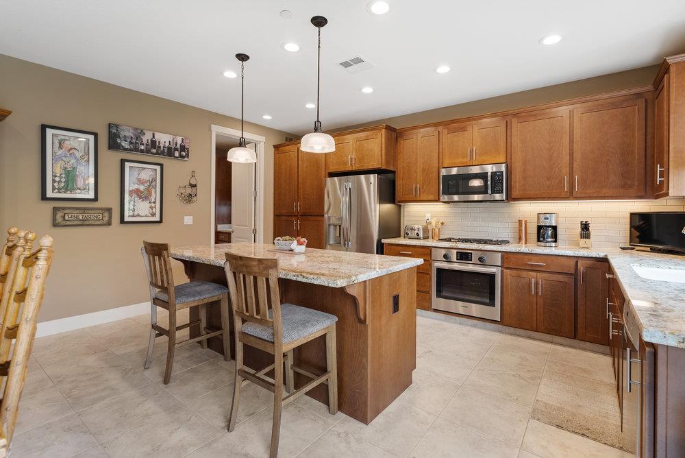 Detail Gallery Image 45 of 77 For 1515 Sunflower Dr, Hollister,  CA 95023 - 4 Beds | 3 Baths