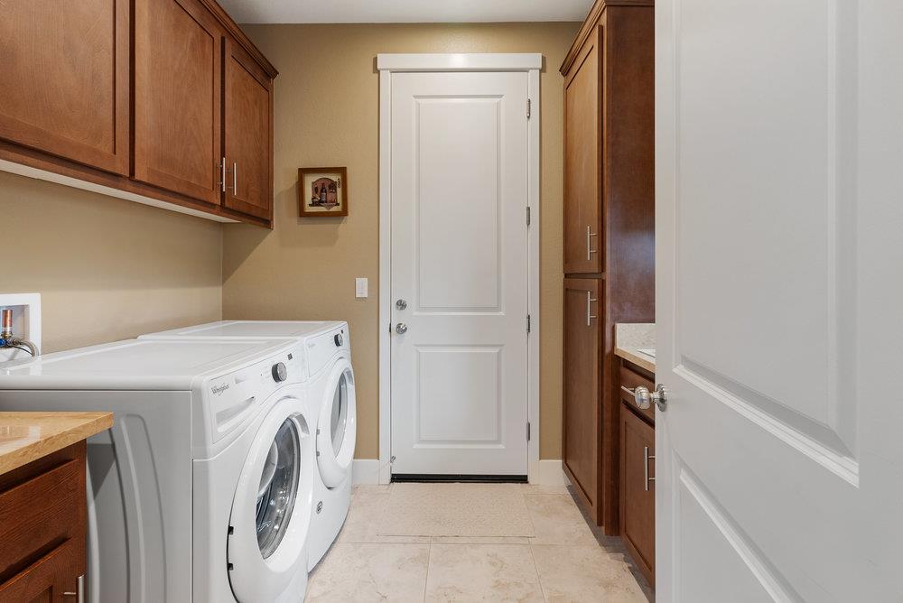 Detail Gallery Image 50 of 77 For 1515 Sunflower Dr, Hollister,  CA 95023 - 4 Beds | 3 Baths