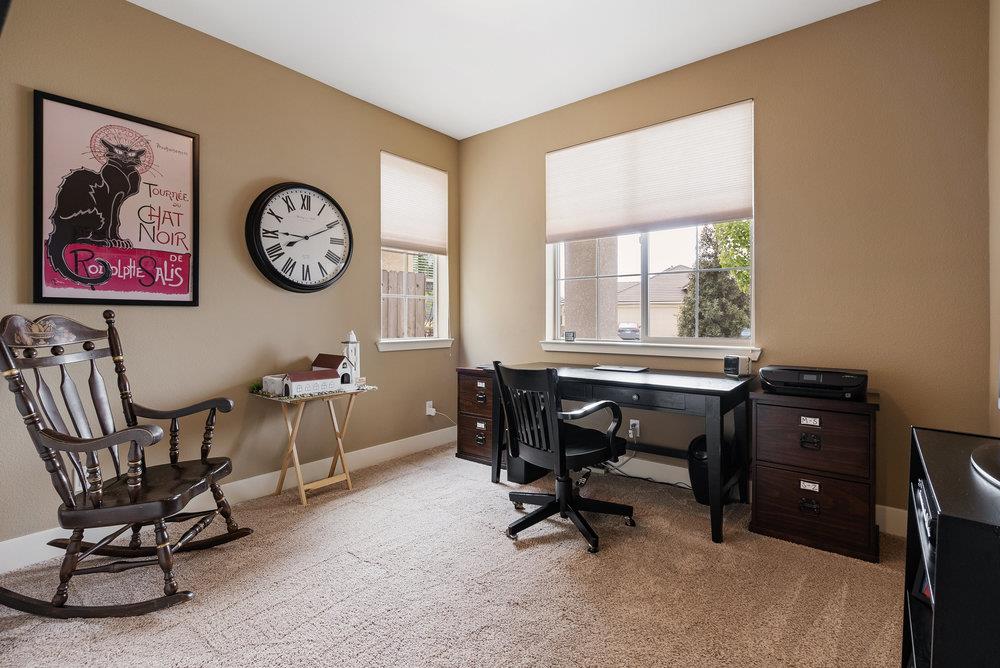 Detail Gallery Image 7 of 77 For 1515 Sunflower Dr, Hollister,  CA 95023 - 4 Beds | 3 Baths